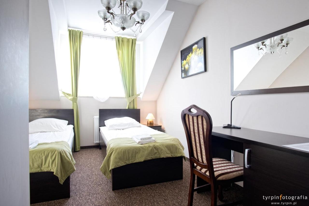 Hotel Millenium Góra Motyczna Dış mekan fotoğraf