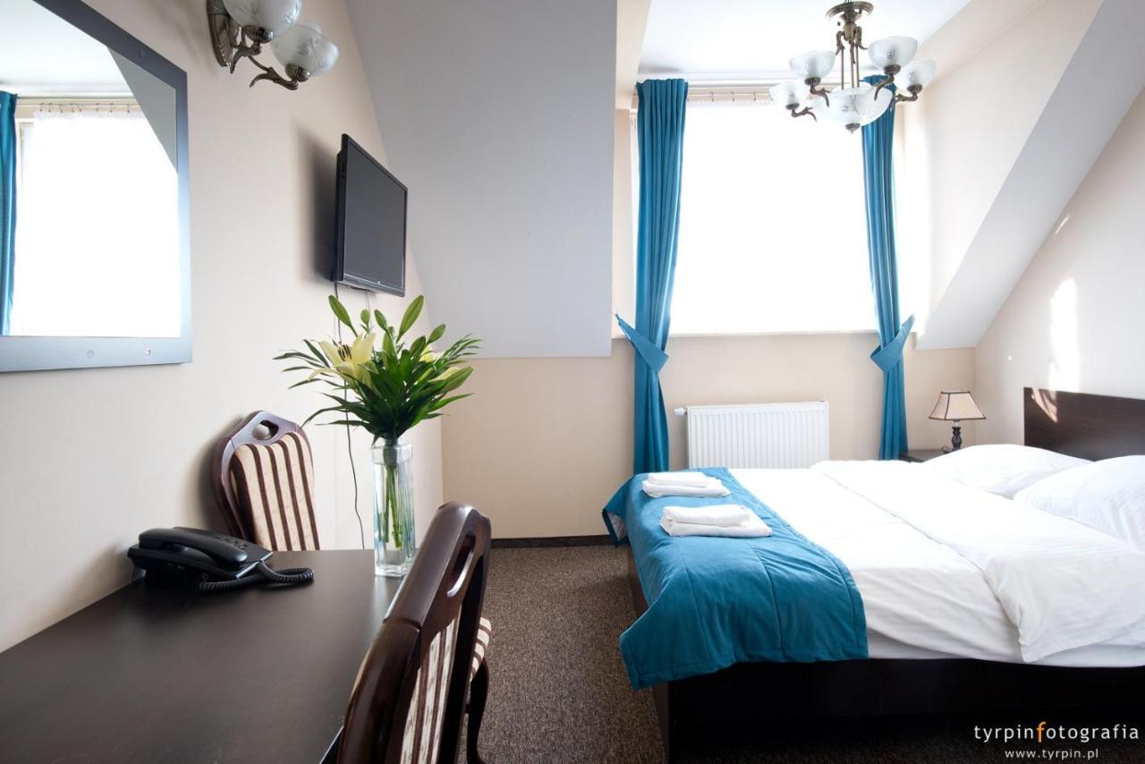 Hotel Millenium Góra Motyczna Dış mekan fotoğraf