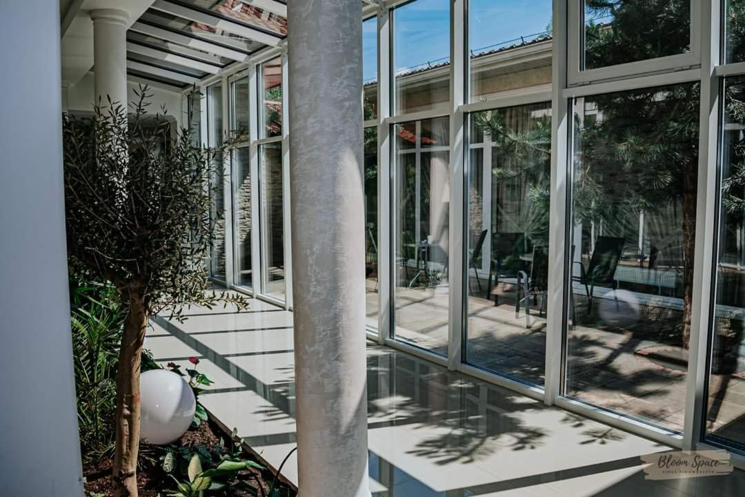 Hotel Millenium Góra Motyczna Dış mekan fotoğraf