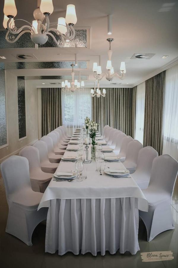 Hotel Millenium Góra Motyczna Dış mekan fotoğraf