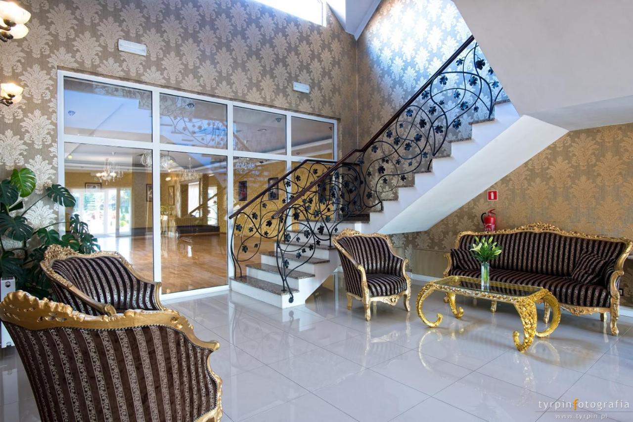 Hotel Millenium Góra Motyczna Dış mekan fotoğraf