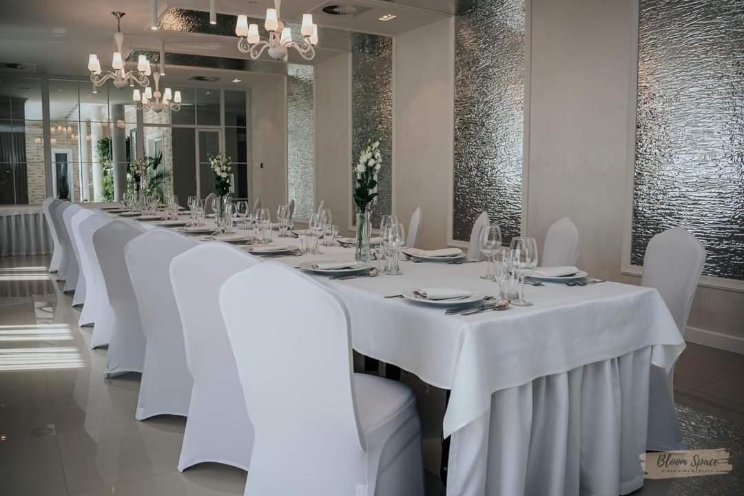 Hotel Millenium Góra Motyczna Dış mekan fotoğraf