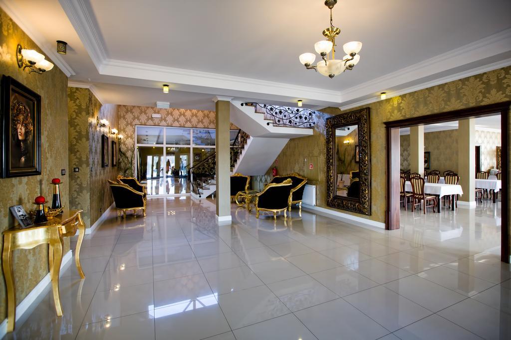 Hotel Millenium Góra Motyczna Dış mekan fotoğraf