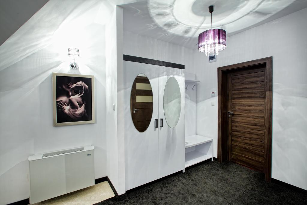 Hotel Millenium Góra Motyczna Oda fotoğraf