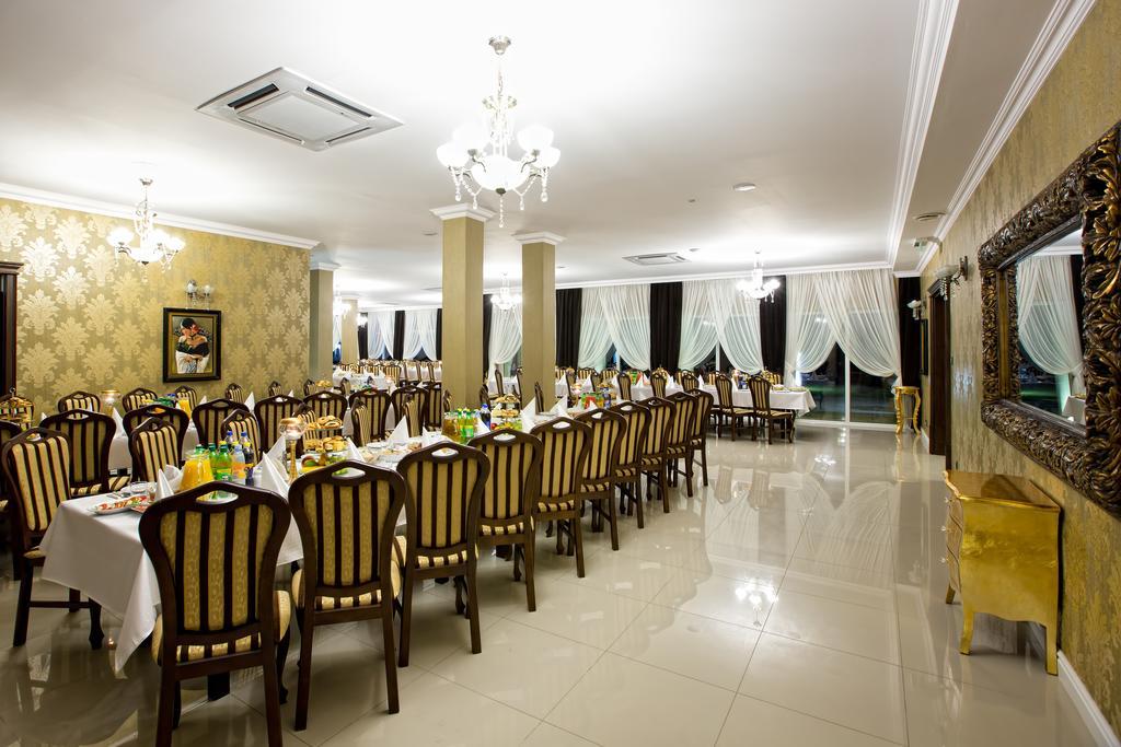 Hotel Millenium Góra Motyczna Dış mekan fotoğraf