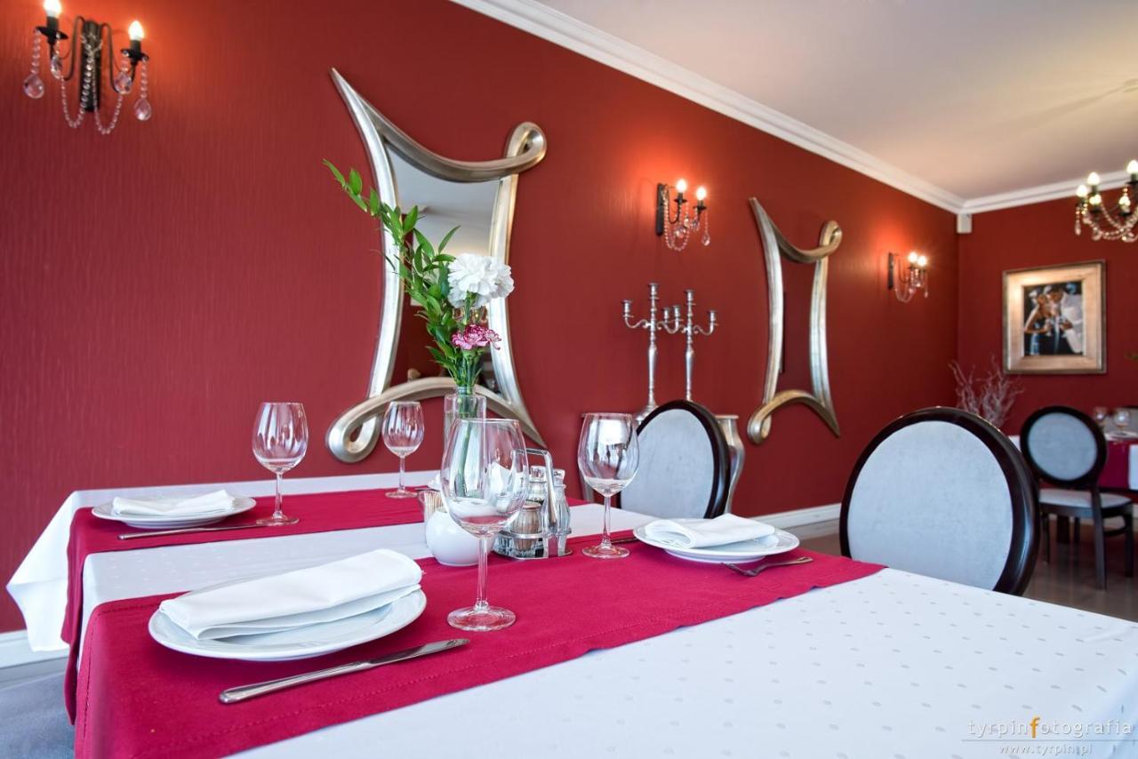 Hotel Millenium Góra Motyczna Dış mekan fotoğraf